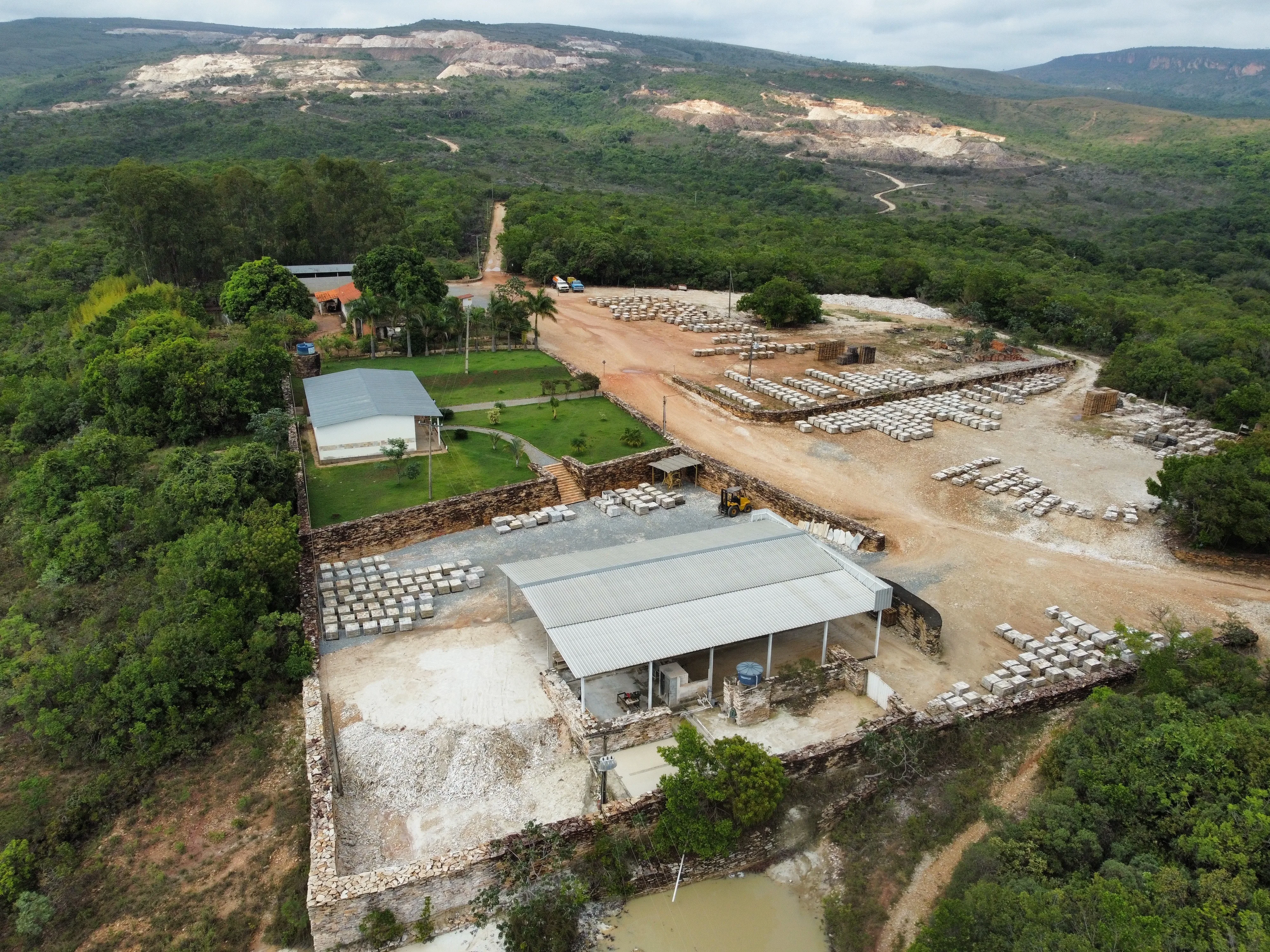 Fábrica Brasil Stones